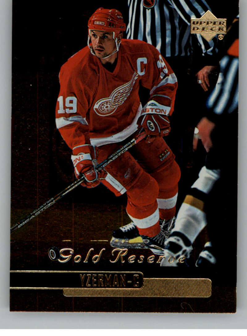 1999-00 Upper Deck Gold Reserve Official NHL Hockey Card #304 Steve Yzerman CL NM-MT Detroit Red Wings  UD Hockey Card